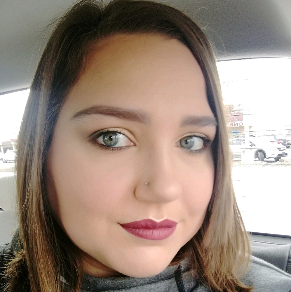 Meet your Posher, Stephanie
